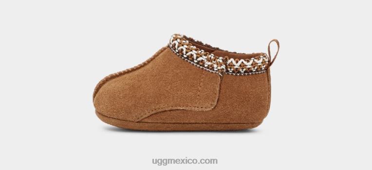 castaña 00NF2035 UGG bebé tasman y gorro