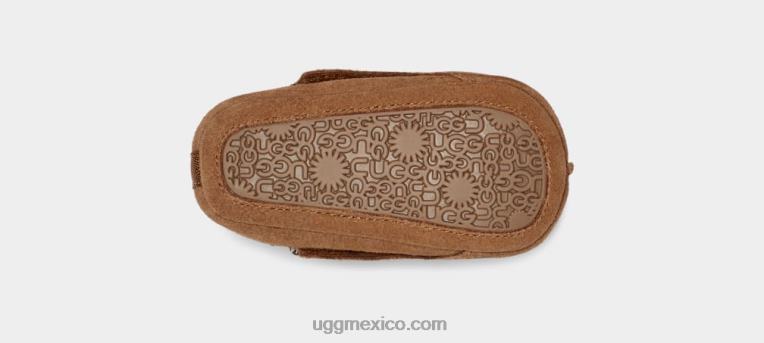castaña 00NF2035 UGG bebé tasman y gorro