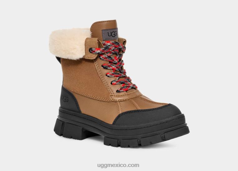 castaña 00NF548 UGG mujer Addie Ashton
