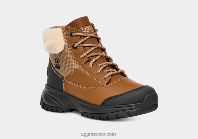 castaña 00NF562 UGG mujer yose pelusa v2