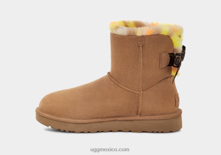 castaña 00NF859 UGG mujer mini bailey arco plaid punk