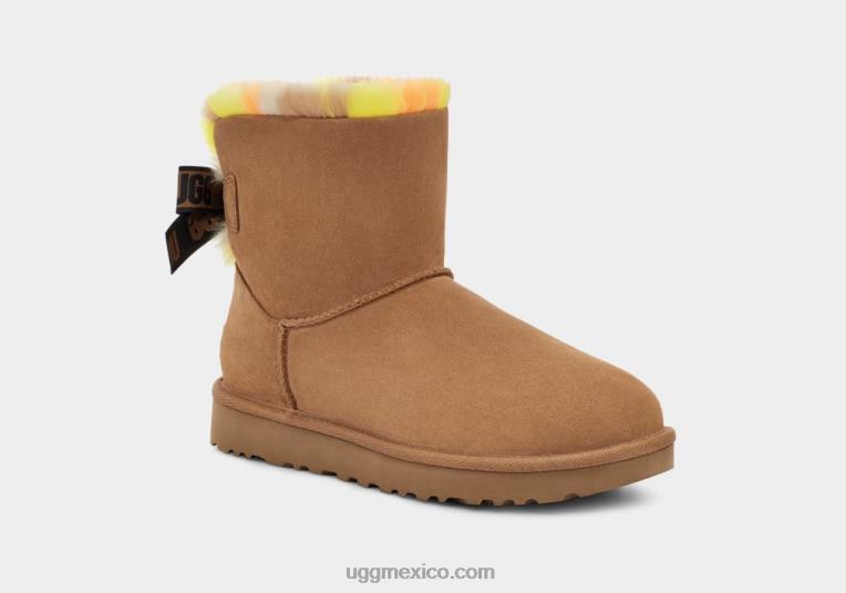 castaña 00NF859 UGG mujer mini bailey arco plaid punk