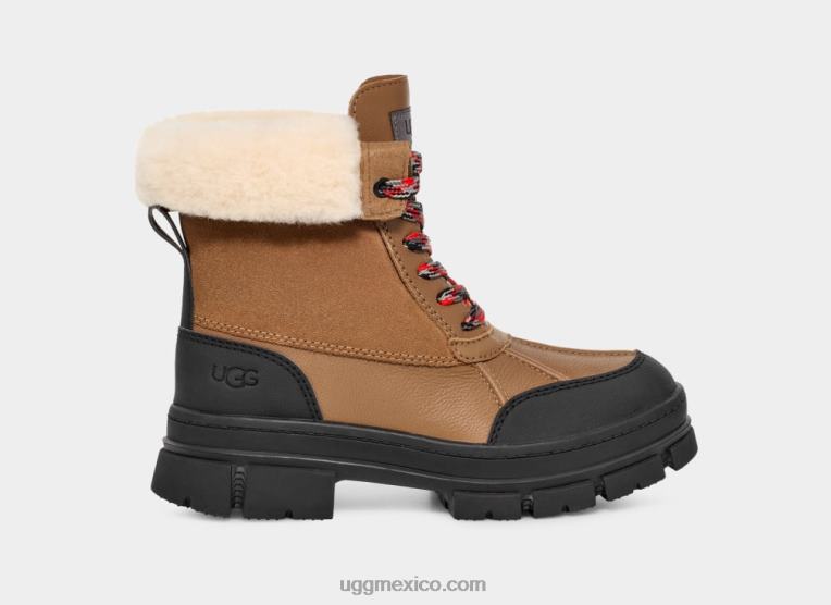 castaña 00NF548 UGG mujer Addie Ashton