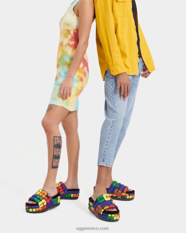 logotipo del arco iris 00NF604 UGG mujer diapositiva de orgullo