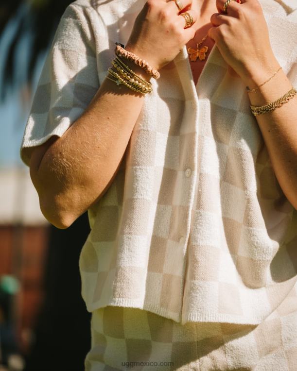 nimbo/antiguo 00NF972 UGG mujer suéter con botones de jeannie